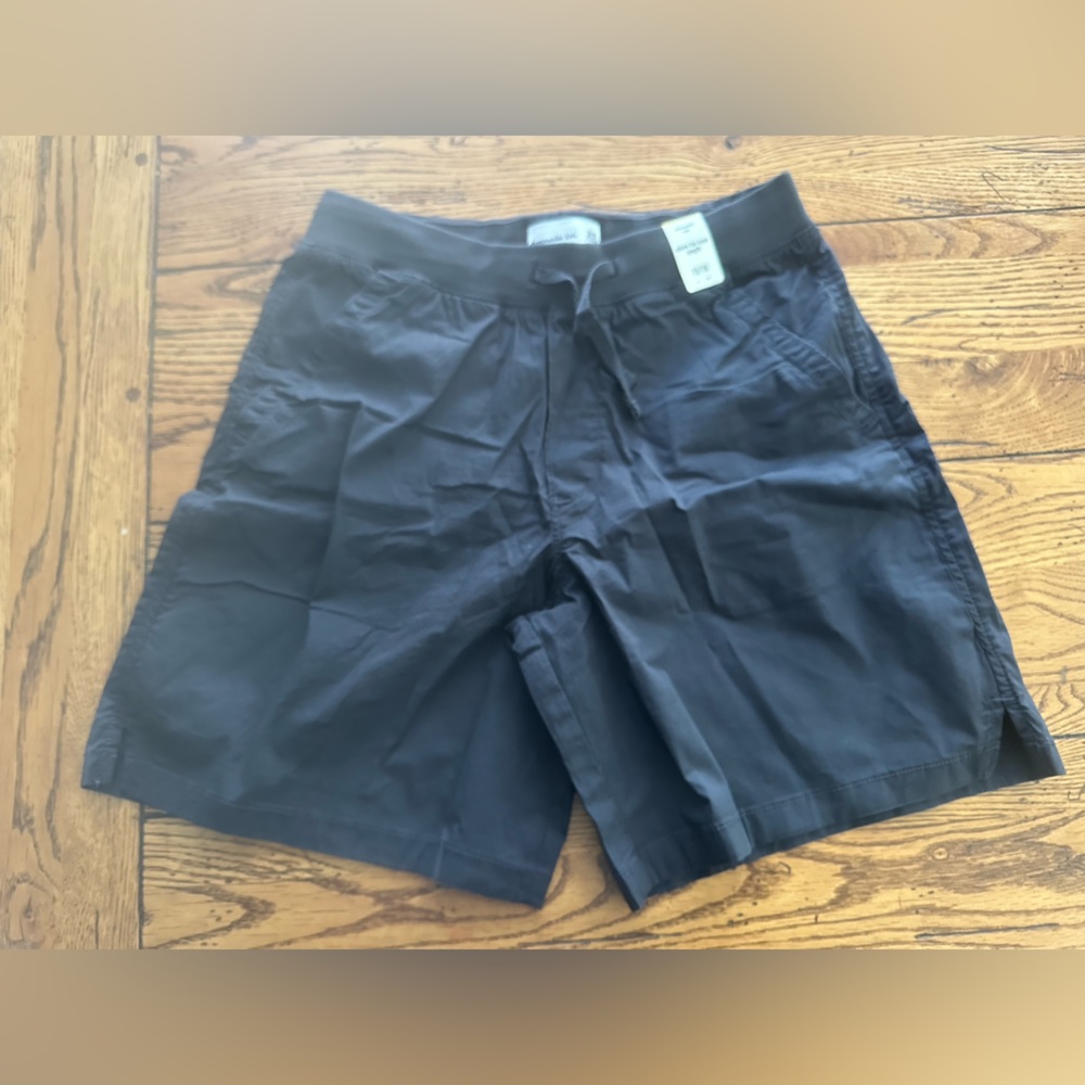 Abercrombie Kids black shorts sz 15/16